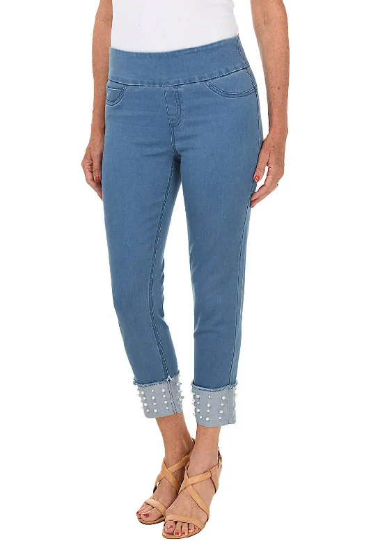 Pearl Cuffed Hem Pull-On Denim Capri Pant